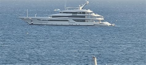 Indian billionaire’s super yacht off Mallorca .